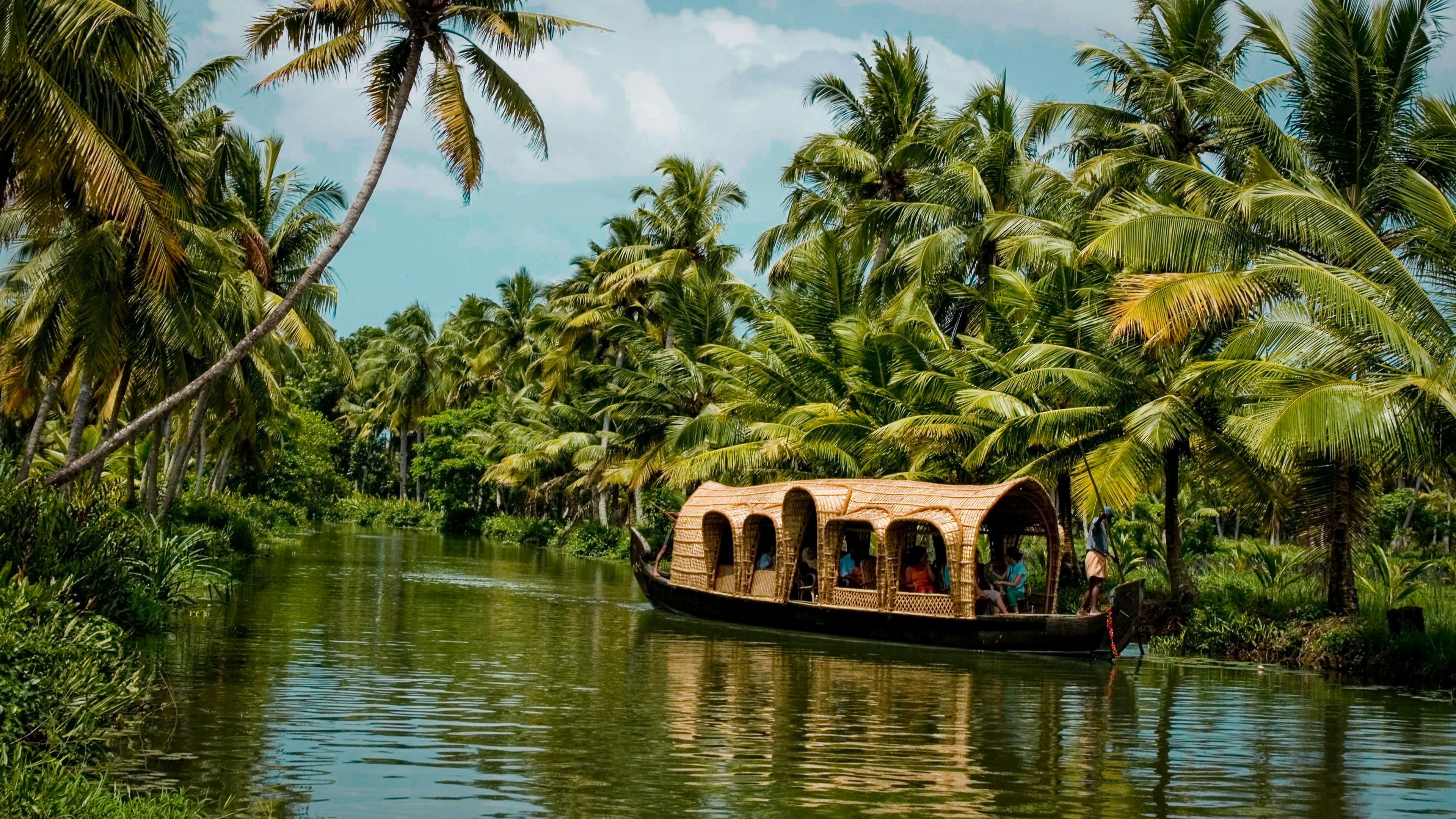 Scenic Kerala backwater holiday